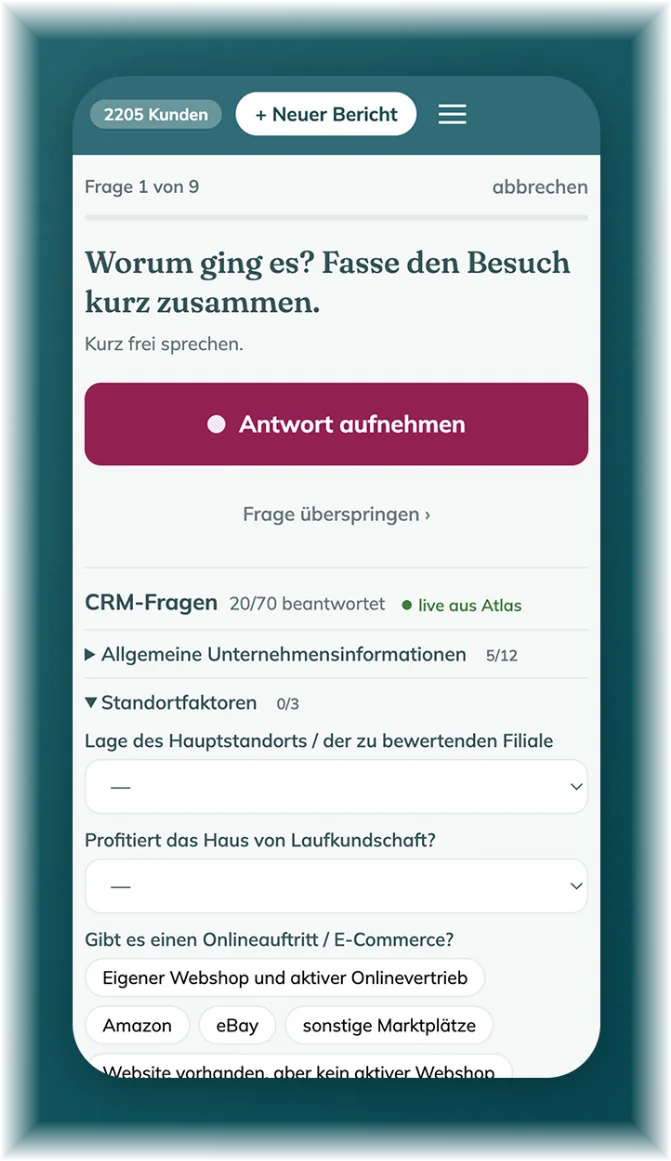 Visit report app: guided conversation with voice input